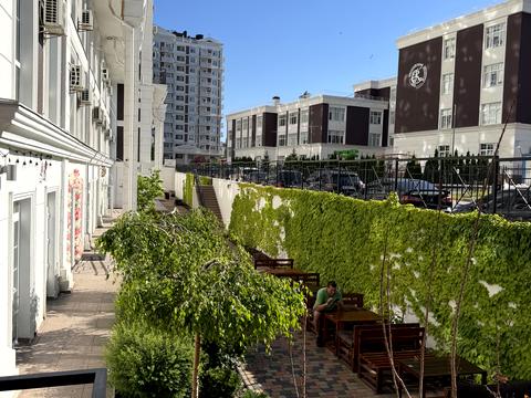 комерційна за адресою Михайла Максимовича вул. (Онуфрія Трутенка), 28-Д