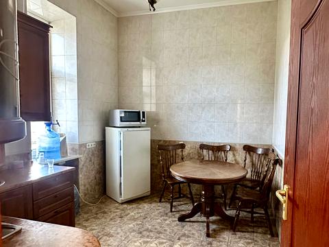 комерційна за адресою Велика Васильківська вул. (Червоноармійська), 23
