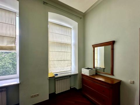 комерційна за адресою Велика Васильківська вул. (Червоноармійська), 23