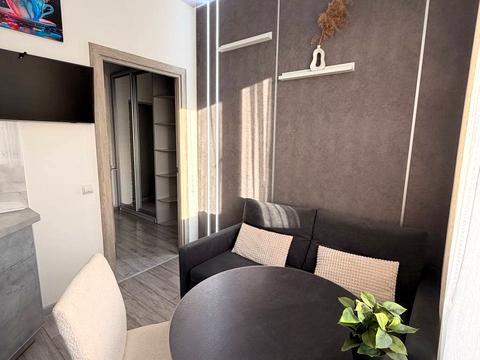 квартира по адресу Анатолия Лабунского ул., 3