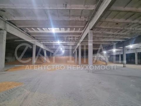 коммерческая по адресу Київська, 1