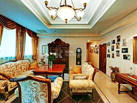 коммерческая по адресу Трьохсвятительска, 9