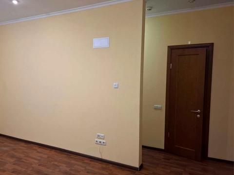 комерційна за адресою Прорізна вул., 13