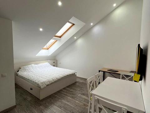 квартира за адресою Регенераторна вул., 4 к1