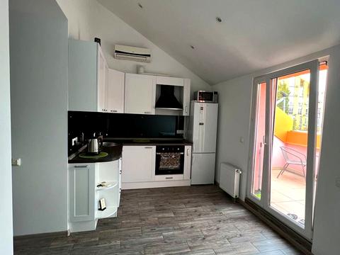 квартира за адресою Регенераторна вул., 4 к1