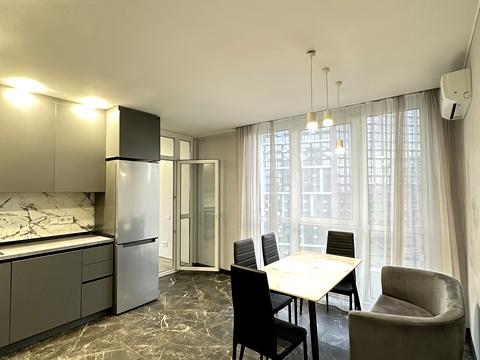 квартира за адресою Віктора Некрасова вул. (Північно-Сирецька), 8