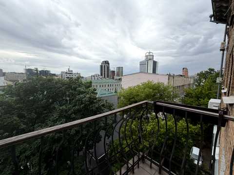 квартира по адресу Calle Dilova ул. (Димитрова), 6