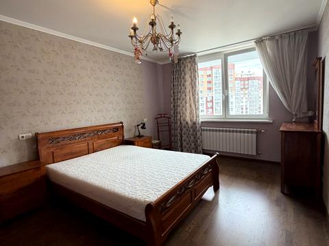 квартира за адресою Бориса Гмирі вул., 8-Б
