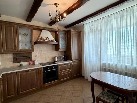 квартира за адресою Бориса Гмирі вул., 8-Б
