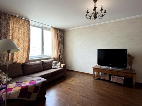 квартира за адресою Бориса Гмирі вул., 8-Б