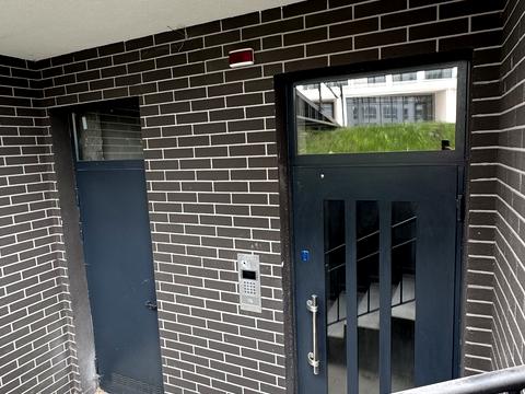 комерційна за адресою Залізнична вул., (Будинок 9)