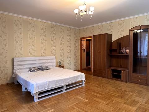 квартира за адресою Чеська вул., 3