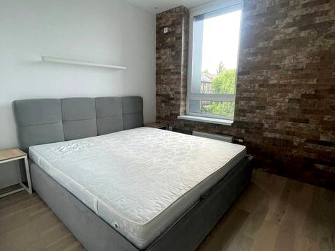 квартира по адресу Салютная ул., (Будинок 02301-02303)