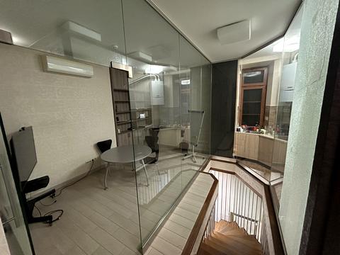 коммерческая по адресу Мельника ул. (Черняховского), 16а