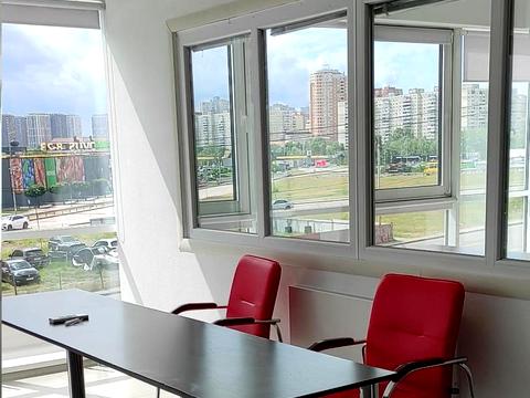 комерційна за адресою Олександра Мишуги вул., 10