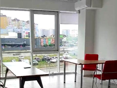 комерційна за адресою Олександра Мишуги вул., 10
