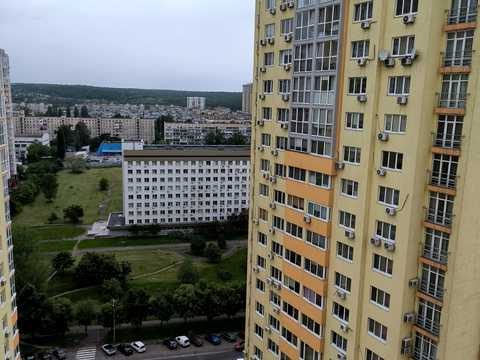 квартира за адресою Київ, Сім'ї Кульженків вул. (Петра Дегтяренка), 35