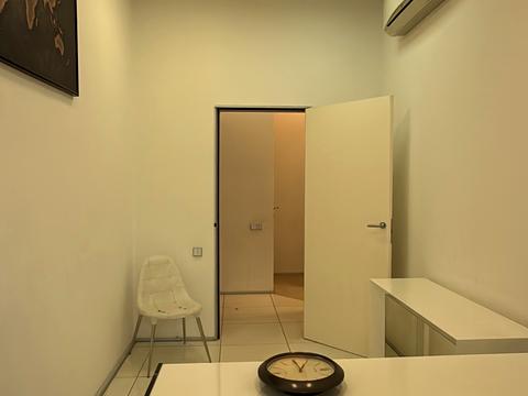 комерційна за адресою Саксаганського вул., 42