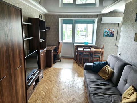 квартира за адресою Леоніда Каденюка просп. (Юрія Гагаріна), 20