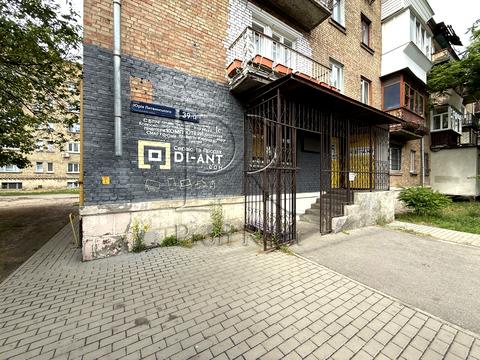 коммерческая по адресу Юрія Литвинського ул. (Російська), 39/14