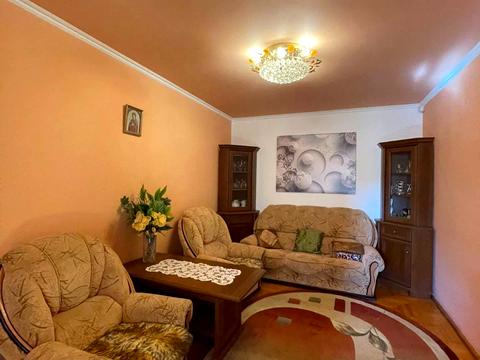 квартира за адресою Гната Хоткевича вул., 67а