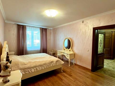 квартира за адресою Ринок вул., 1