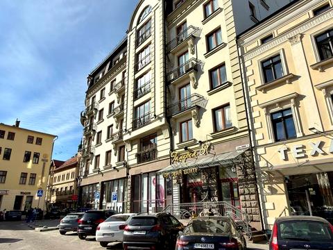 квартира за адресою Ринок вул., 1