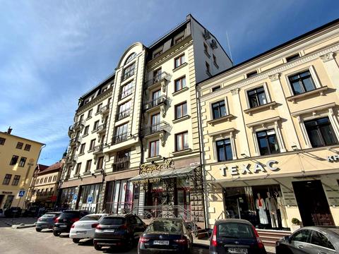 квартира за адресою Ринок вул., 1