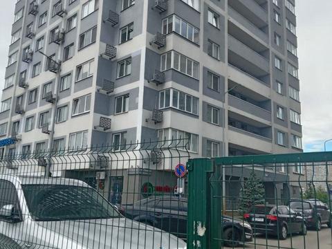квартира за адресою Ревуцького вул., 40-Г