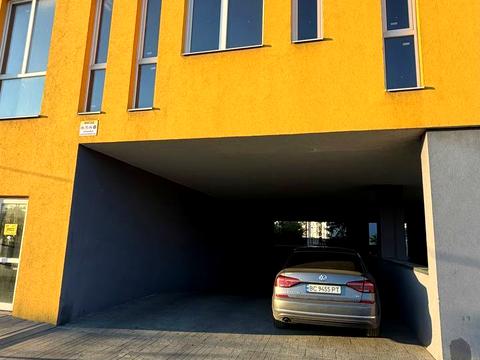 паркомісце за адресою Львів, Рудненська вул. (Білогорська), 8-Г