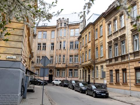 квартира за адресою Шота Руставелі вул., 6