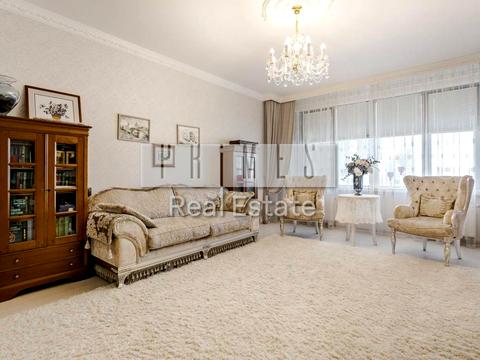 квартира за адресою Дніпровська набережна вул., 14-А