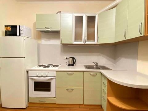 квартира за адресою Софії Русової вул., 7-Г