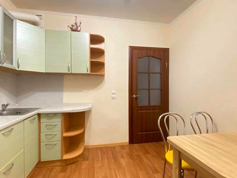 квартира за адресою Софії Русової вул., 7-Г