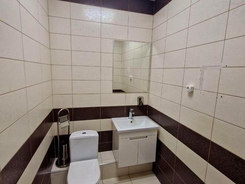 комерційна за адресою Жилянська вул., 31