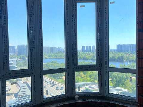 квартира за адресою Дніпровська набережна вул., 17-К