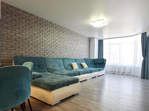 квартира за адресою Злуки просп., 7