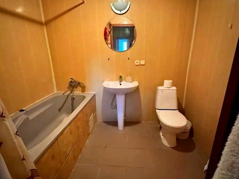 дом по адресу Центральна
