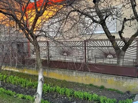дом по адресу Центральна