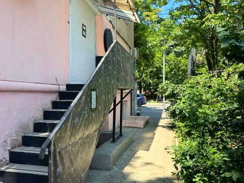комерційна за адресою Артура Савельєва вул. (Черняховського), 14