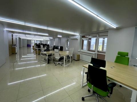 комерційна за адресою Коперника вул., 11