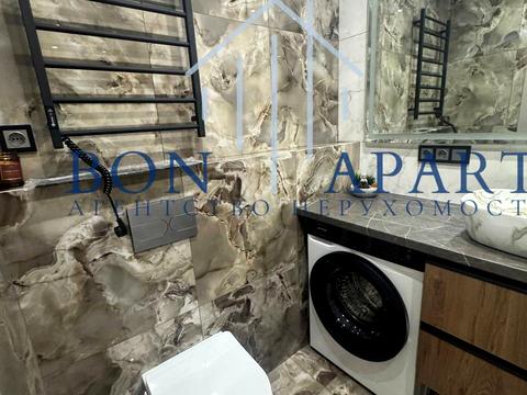 квартира по адресу Героев Небесной Сотни просп., (Будинок 14/2)