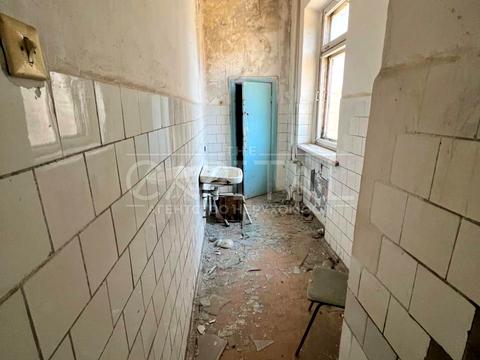 комерційна за адресою Михайла Максимовича вул. (Онуфрія Трутенка), 1