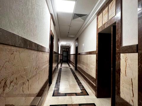 комерційна за адресою Костянтинівська вул., 32б