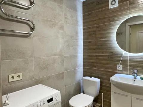 квартира по адресу Домбровського ул., (Будинок 3)