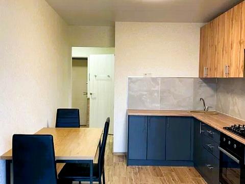 квартира по адресу Домбровського ул., (Будинок 3)