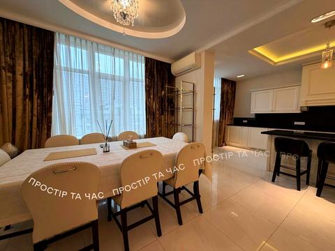квартира за адресою Андрія Верхогляда вул. (Михайла Драгомирова), 16