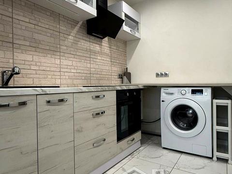 квартира за адресою Козацька вул., 9
