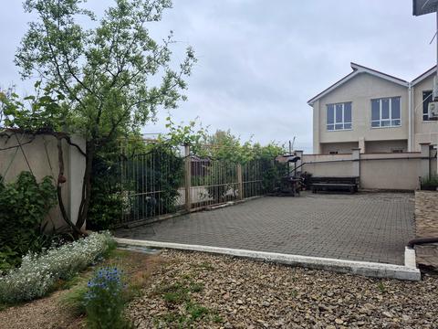 квартира за адресою смт. Таїрове, Берегова, 65