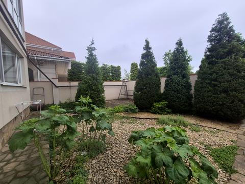 квартира за адресою смт. Таїрове, Берегова, 65